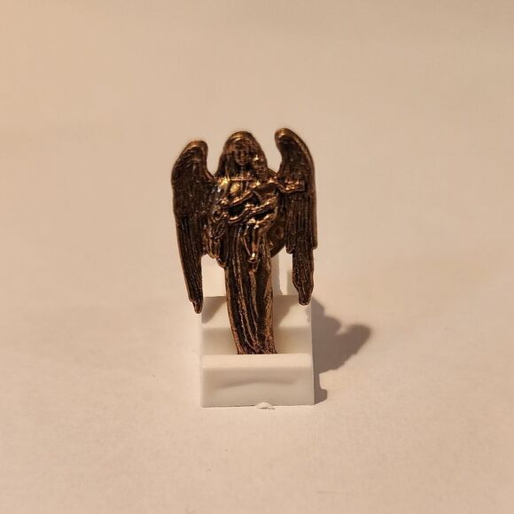 Vintage angel pin - Picture 1 of 2